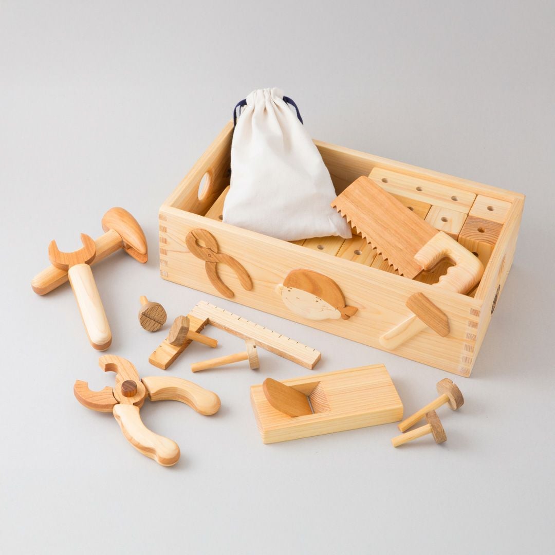 2/22までsale♪山のくじら舎 ちびっこ大工道具セット☆欠品なし皇室ご愛用 ちびっこ大工道具セット レビュー | 木のおもちゃ 山のくじら舎