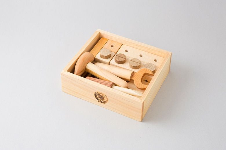 ちいさな大工道具セット 出産祝いに木のおもちゃ