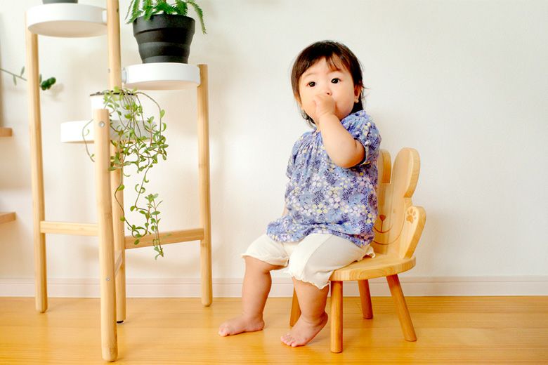 バンザイチェア（全5種） 出産祝いに木のおもちゃ